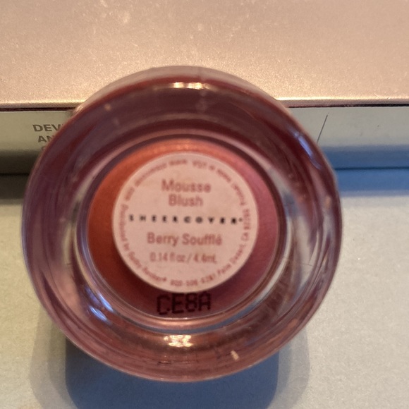 Sheer Cover - mousse blush - Picture 2 of 2